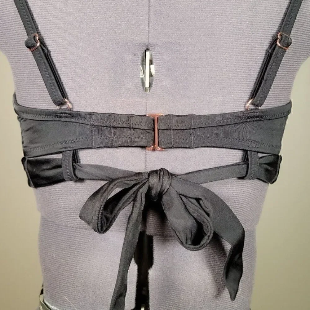Shade & Shore Crisscross & Tie Bikini Top Sz 34B